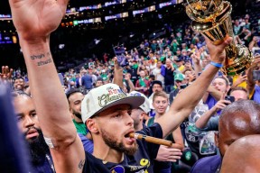 yy易游体育官网-底特律活塞训练开放日，集结日更衣室发声引欢呼，NBA常规赛在即，医务组通报恢复