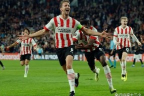 易游yy体育官网-转折点！多特蒙德临场应变；荷甲关键时刻攻防权衡；悬念犹存；年轻球员得到机会